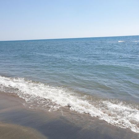 Trilocale Lido Di Roma Apartman Lido di Ostia Kültér fotó