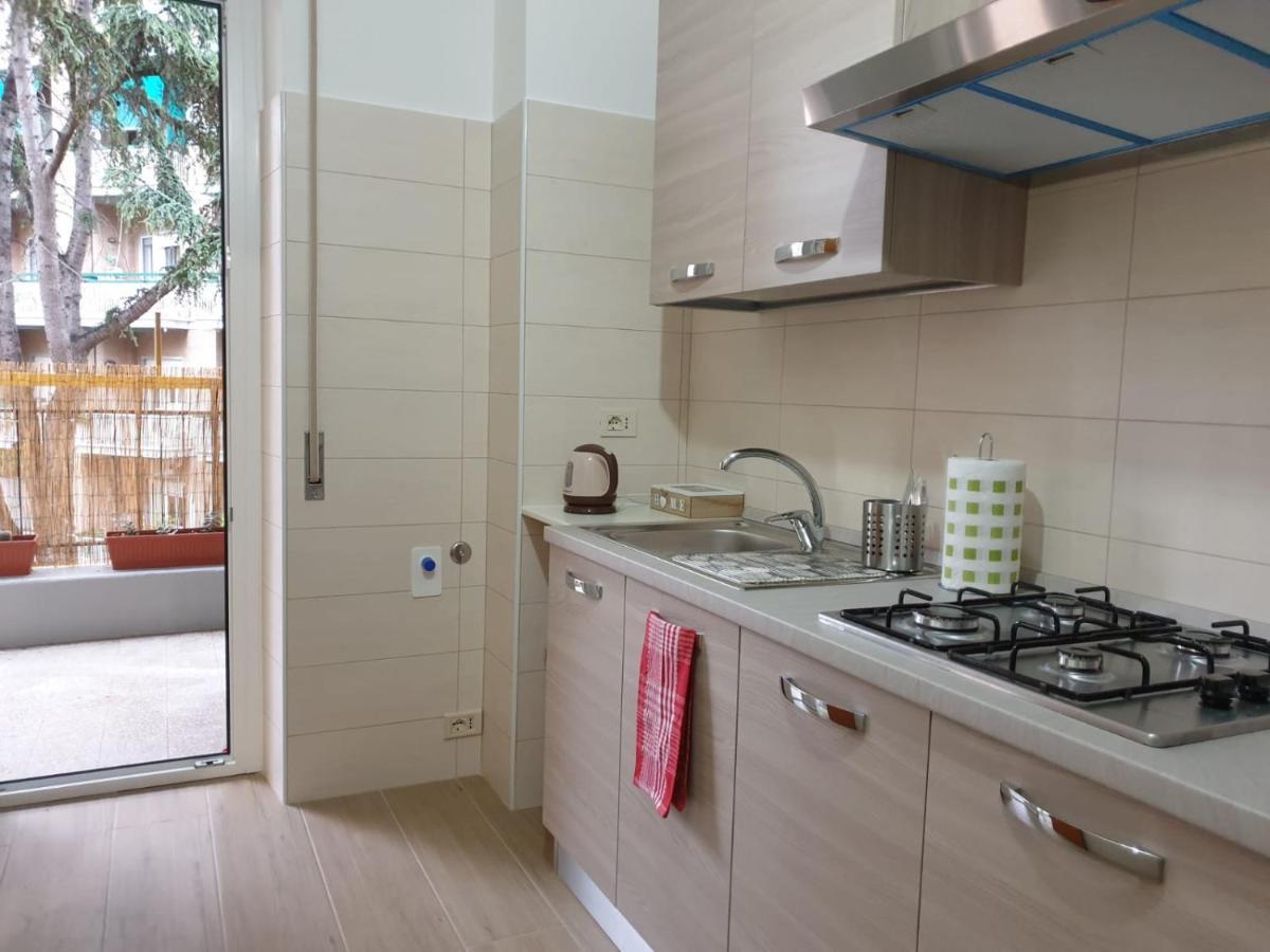 Trilocale Lido Di Roma Apartman Lido di Ostia Kültér fotó