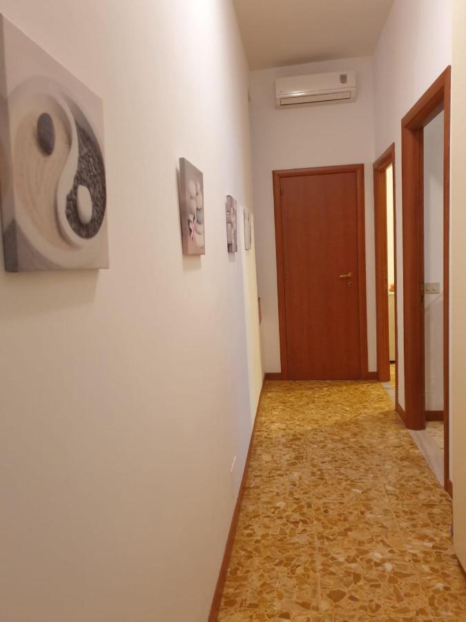 Trilocale Lido Di Roma Apartman Lido di Ostia Kültér fotó